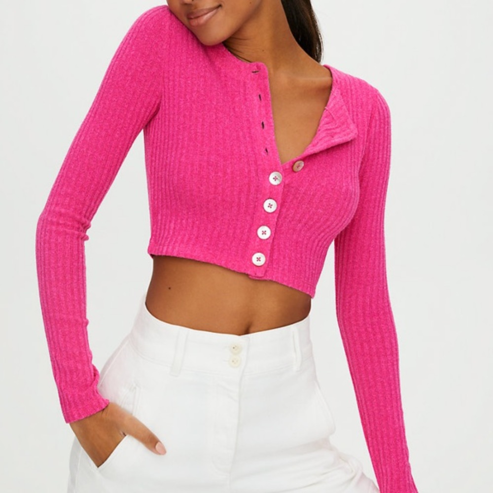 Aritzia XXS Hot Pink Cropped Sweater